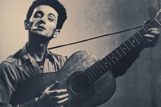 El “regreso” de Woody Guthrie
