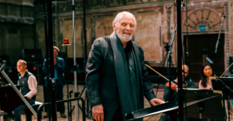 Anthony Hopkins debuta en la música