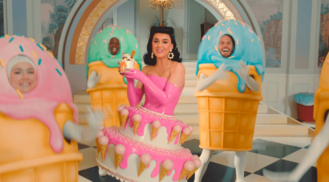 Katy Perry sopla 42 velas entre gira y nueva vida